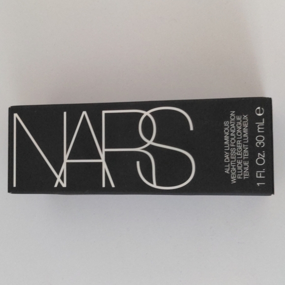 Nars All day luminous weightless foundation.Brand New .see the pictures - Picture 1 of 5